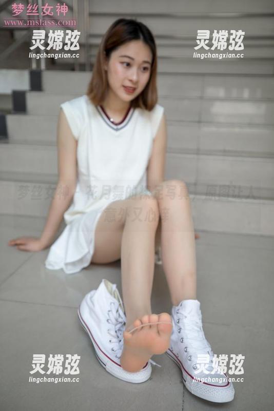 梦丝女神 - 花月舞的裸足写真，原图让人意外又心痒