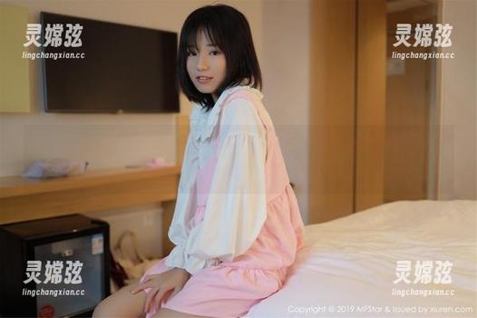模范学院 - 图库狂欢：让Manuela玛鲁娜的修女形象在你心中冒泡