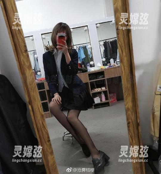 沧霁桔梗的空姐时刻，美图图集，来嘛来呀。