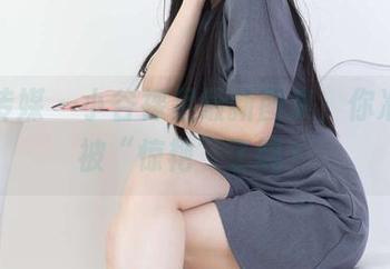 物恋传媒 – 小谷裸足最新图集，你准备好被“惊艳”了吗？