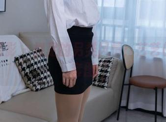 甜予摄影 – 裸足的另类风情：艺艺的独特套图