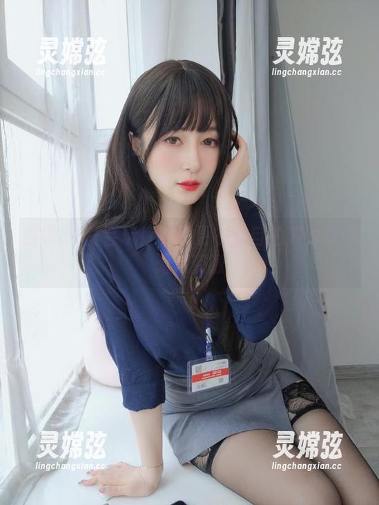 白银81真会玩！在线更衣室自拍成为我的无尽资源