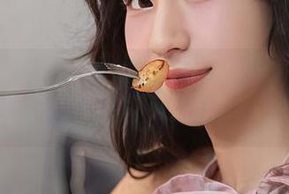 秀人网 – 圣诞的琳琳ailin，高清图集：为谁而艳丽啊？