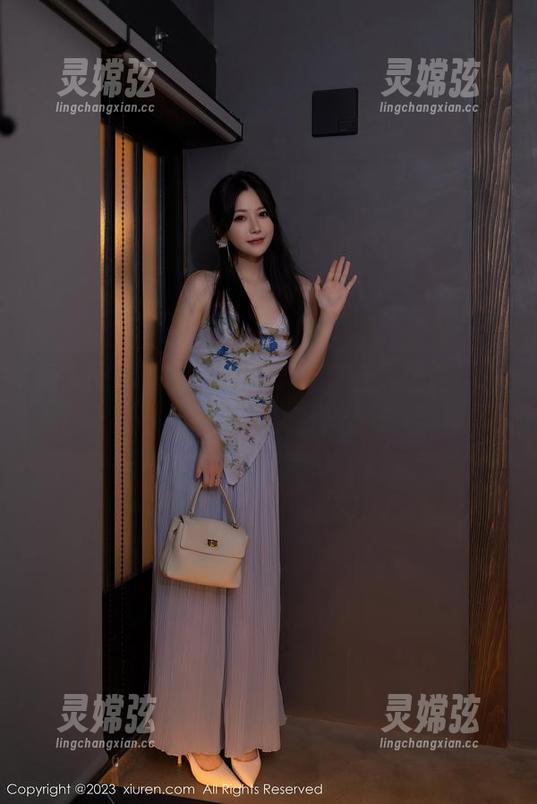 秀人网 - 教室里的金小依，合集里是不是藏了些小情愫？
