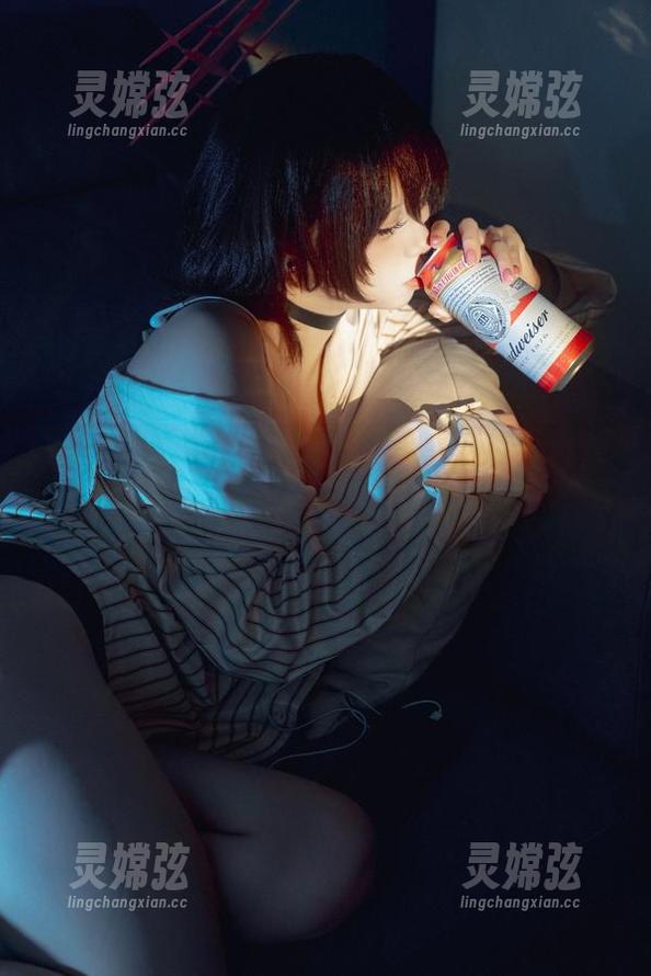 难得一见，纸悦Etsu_ko的芙拉菲·奇奇女仆图包完全免费，别错过！