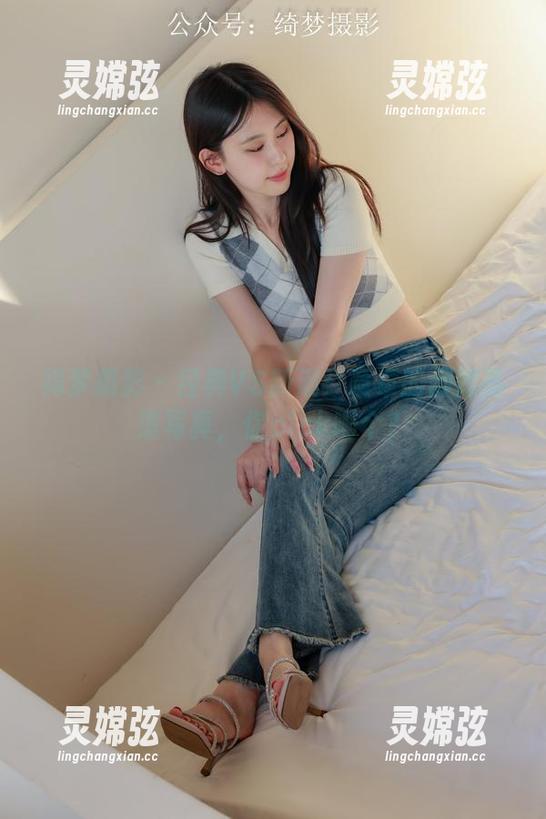 绮梦摄影 - 经典VS新潮：章章的御姐高清写真，你pick哪个？