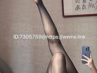 微密圈 – 美邵女Baby的油亮袜挑战你的审美，图包让你找到快乐的‘油’门！