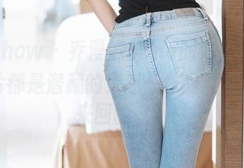 花漾show – 乔漫妮mina的办公室，每张照片都是潜藏的灵感…作品集定会让你来回翻看。