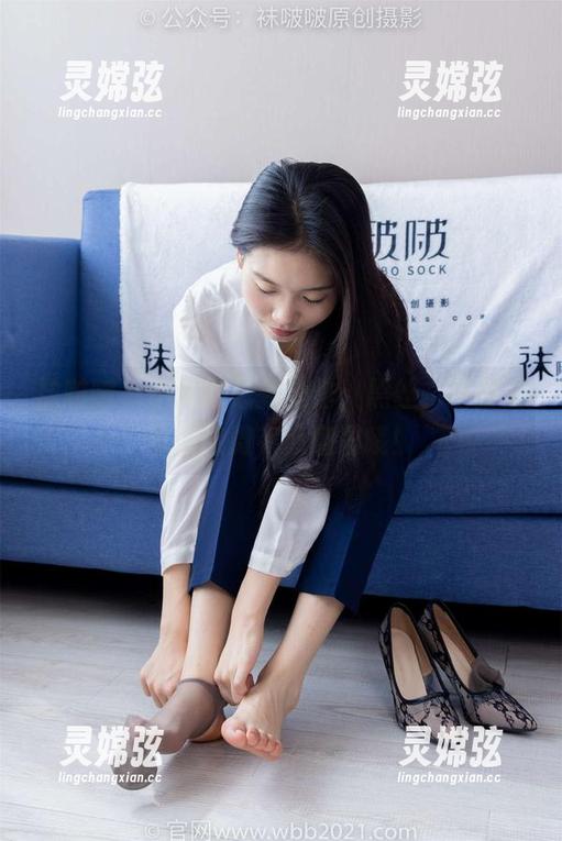 袜啵啵 - 小安的最新力作：黑丝，这脚尖可是微微有点意思哦！