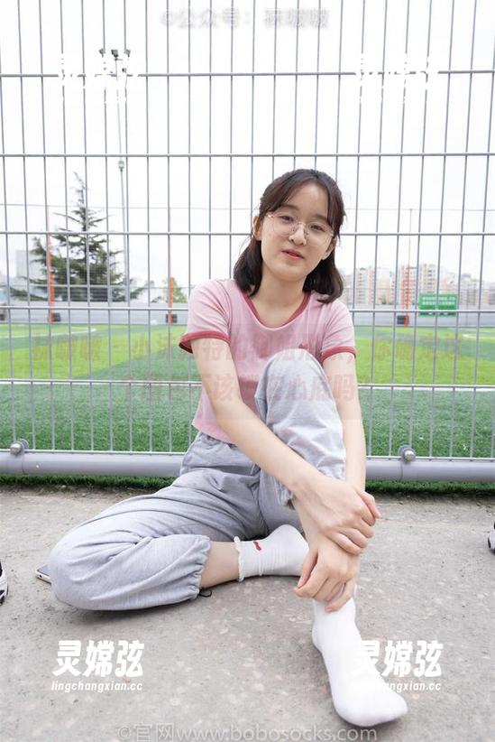 袜啵啵 - 小沫独特的御姐形象，你确定这个图包不该锁在心底吗？
