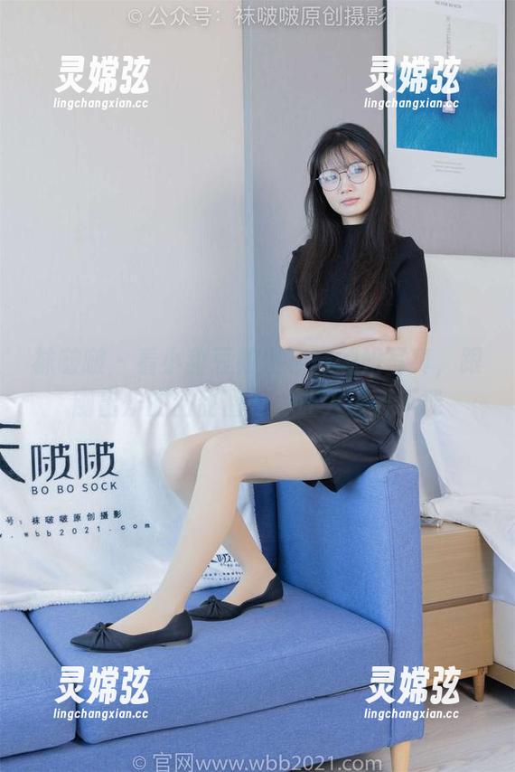 袜啵啵 - 看小甜豆如何诠释御姐写真，跟刚出炉的甜甜圈一样让人欲罢不能