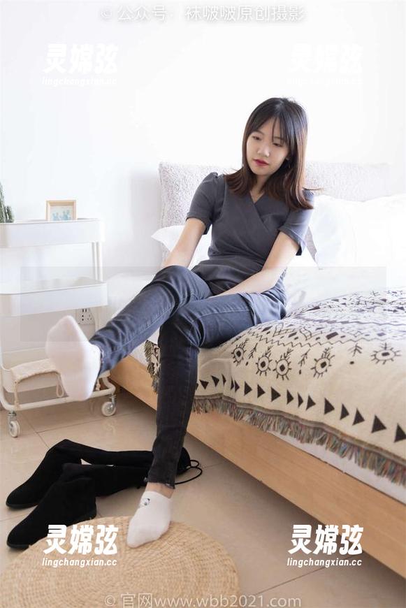袜啵啵 - 一张原图的嫉妒：糯米的裸足花絮难道是可以研究的对象？