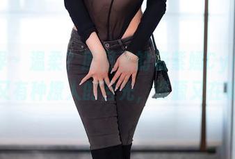 语画界 – 温柔？原图里的杨紫嫣Cynthia怎么又有种撩人的目光，资源又在哪儿？