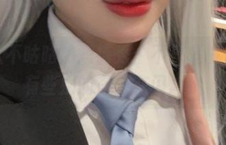 阿九从不咕咕的短裤秀：不只是裤子，还有些别的东西在闪烁！