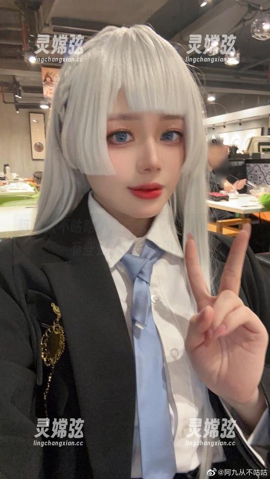 阿九从不咕咕的短裤秀：不只是裤子，还有些别的东西在闪烁！