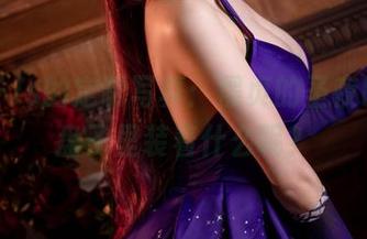 青青子Js的定制写真：黑贞的圣夜晚餐，盘子里装着什么呢？