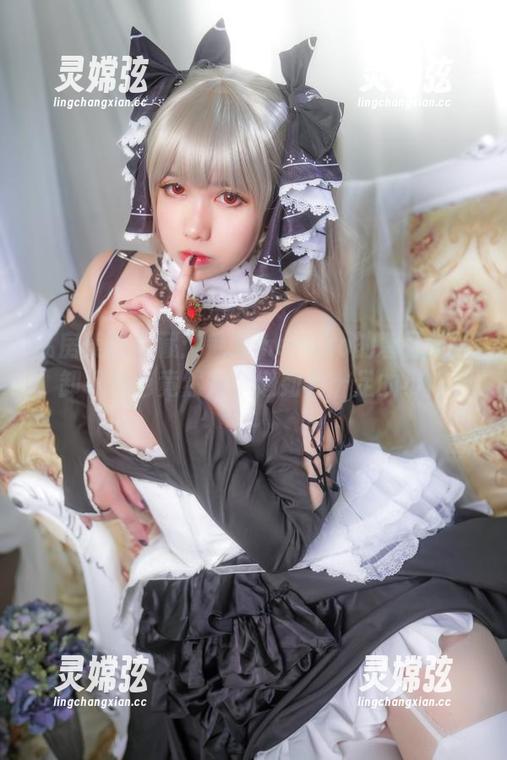 私房美图收藏：魅瞳meroko的碧蓝航线，卸下角色竟然是个懒劲儿十足的小姐姐～